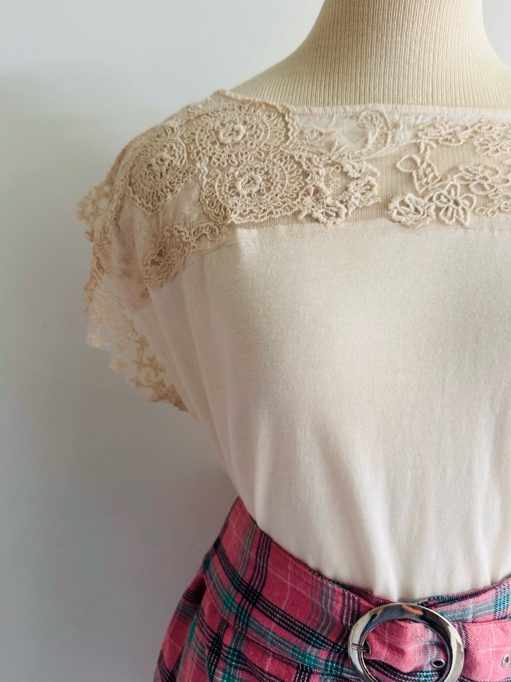 Deletta Lovely Light Blush Pink Lace-Embroidered Cotton Top
